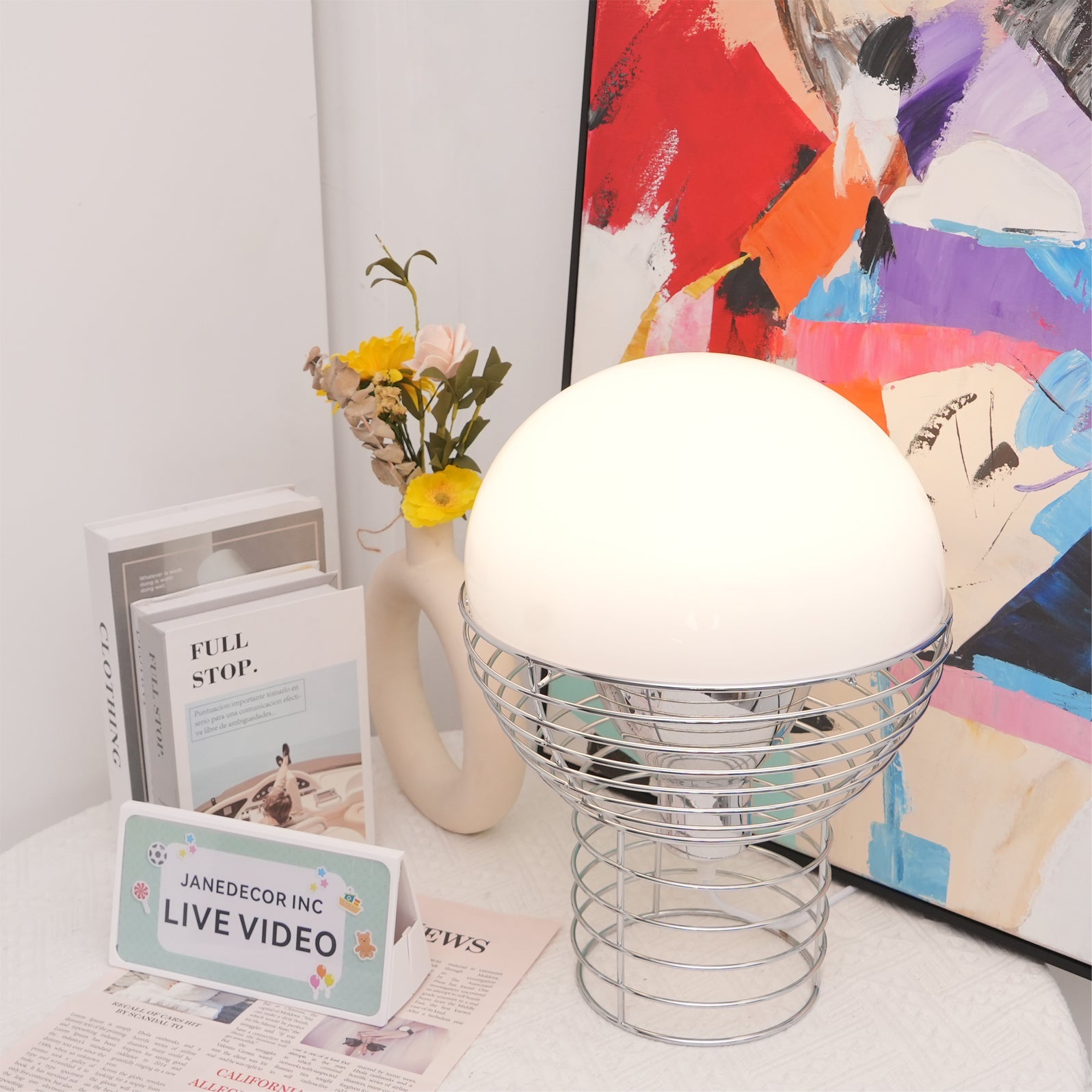 Lámpara de Mesa de Alambre Minimalista con Acabado Metálico – Ideal para Interiores Modernos, Compatible con Bombillas E26/E27 2