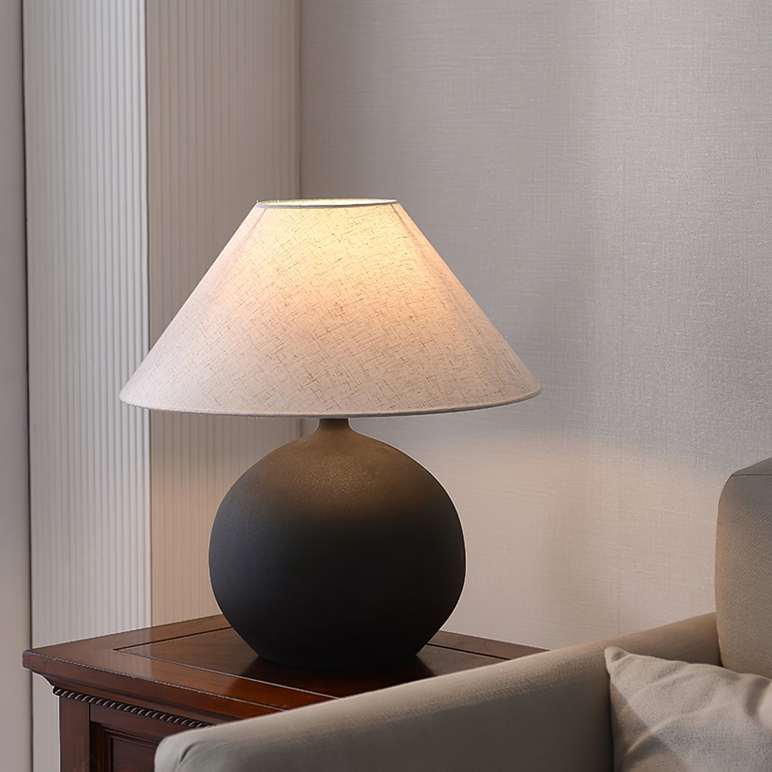 Lámpara de Mesa de Cerámica con Pantalla de Lino Gris – Diseño Clásico y Elegante para Mesita de Noche 5