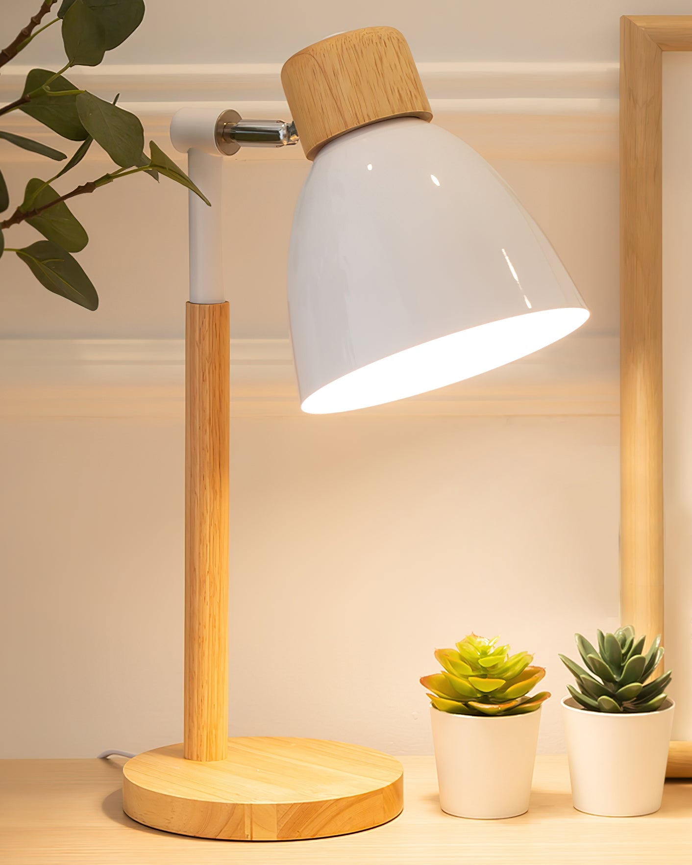 Lámpara de Mesa de Madera con Pantalla Amarillo Macarón – Diseño Escandinavo Moderno 7