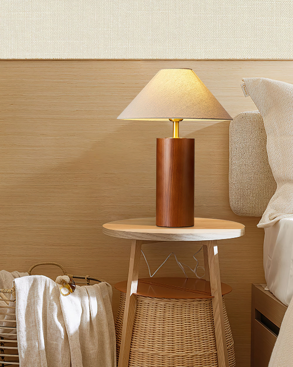 Lámpara de Mesa de Madera con Pantalla Beige y Base de Latón, Estilo Moderno, Diámetro 35 cm, Ideal para Mesitas de Noche 8