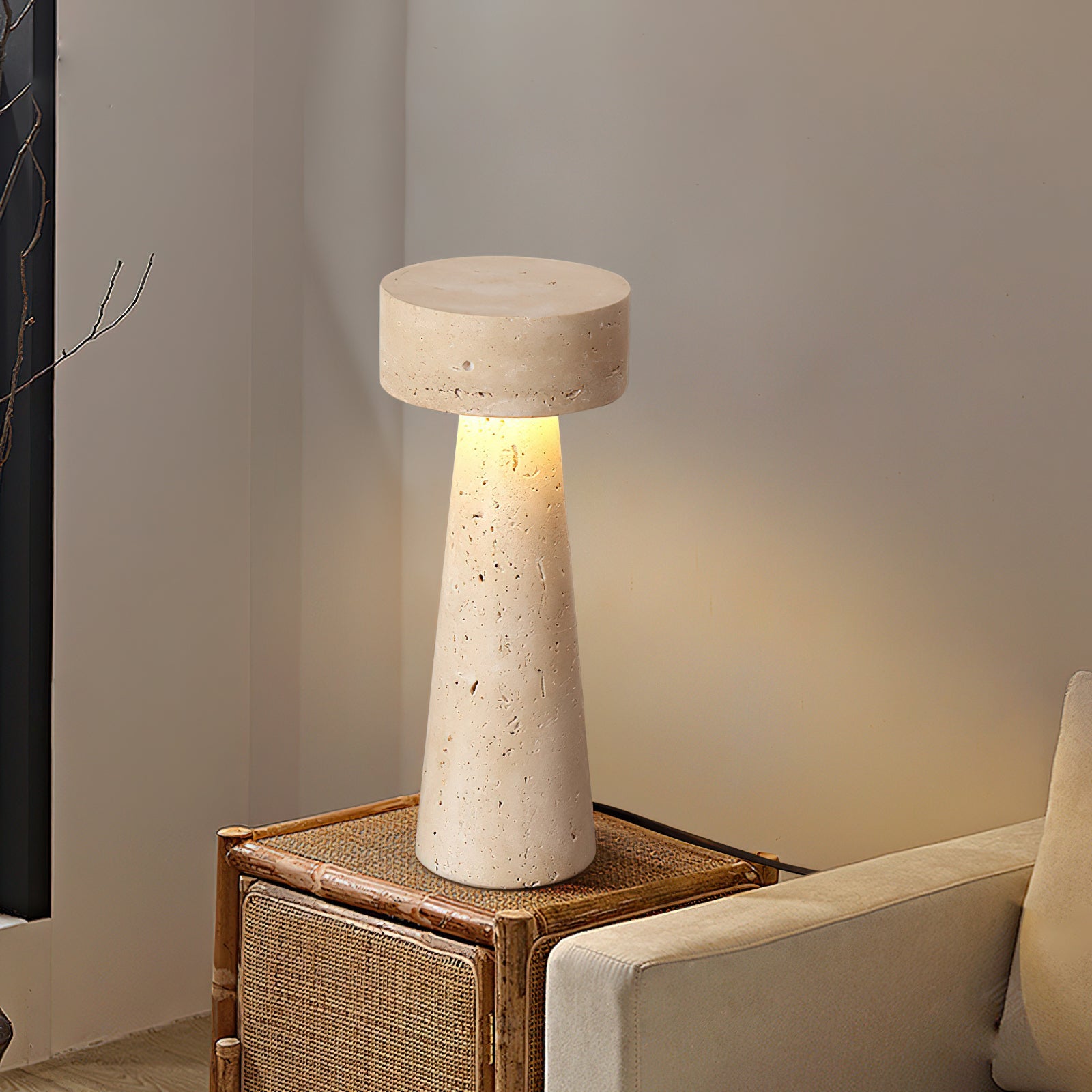 Lámpara de Mesa de Travertino Natural Beige con Luz LED Integrada – Diseño Minimalista para Mesita de Noche 2