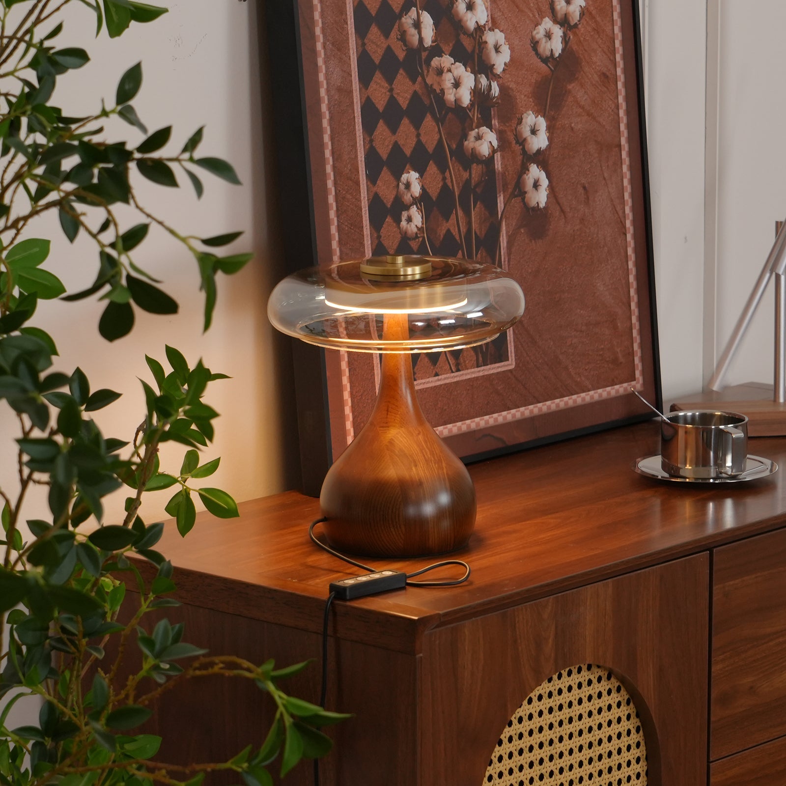 Lámpara de Mesa de Vidrio con LED y Temperaturas de Color Ajustables en Latón y Madera – Iluminación Sobremesa Elegante para Hogar 2