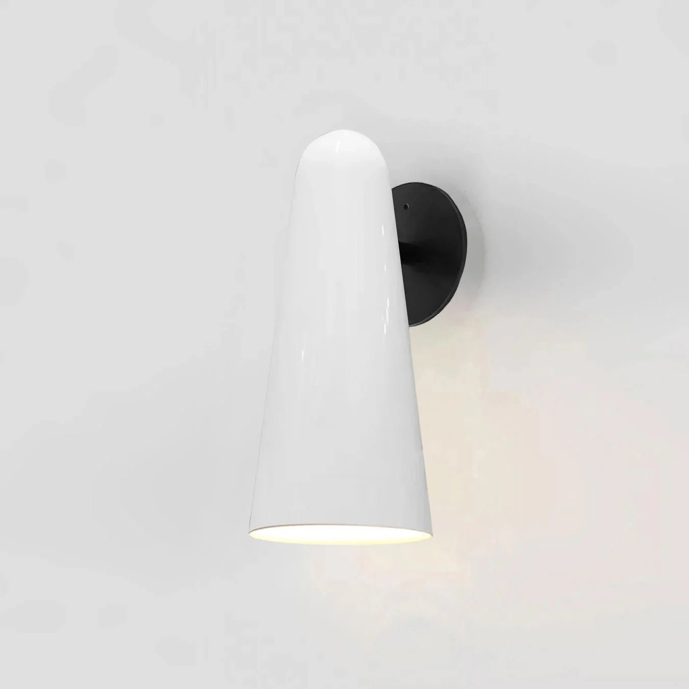 Lámpara de Pared Conical de Vidrio con LED Integrado – Elegante y Moderna 9