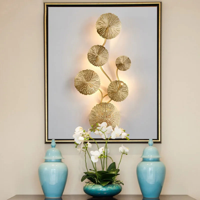 Lámpara de Pared Elegante de Metal y Vidrio – LumoGlow con Luz Cálida y Diseño Clásico 3