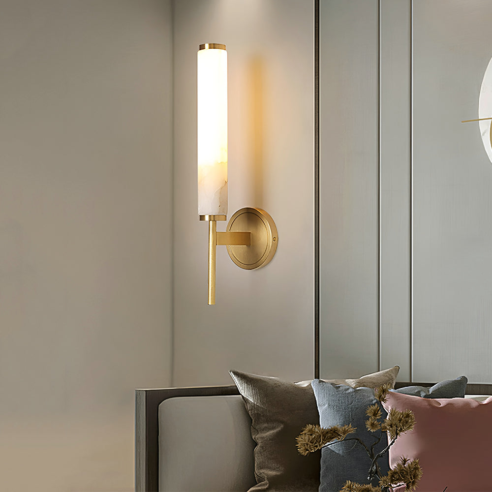 Seyon - Lámpara de Pared Estilo Vela de Alabastro con Acabado en Latón