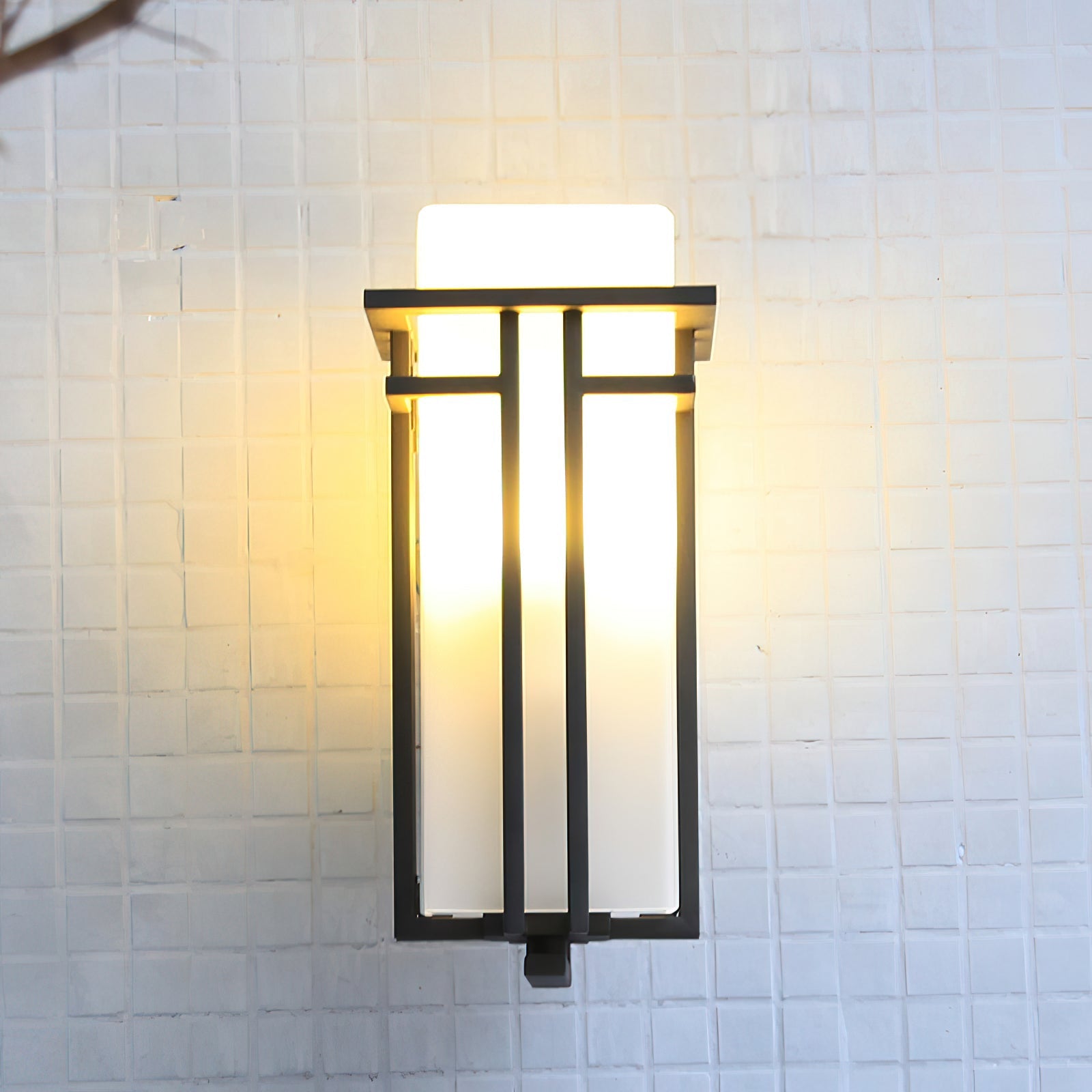 Lámpara de Pared Exterior de Vidrio Linden – Diseño Retro, Resistente al Agua y a la Corrosión 4