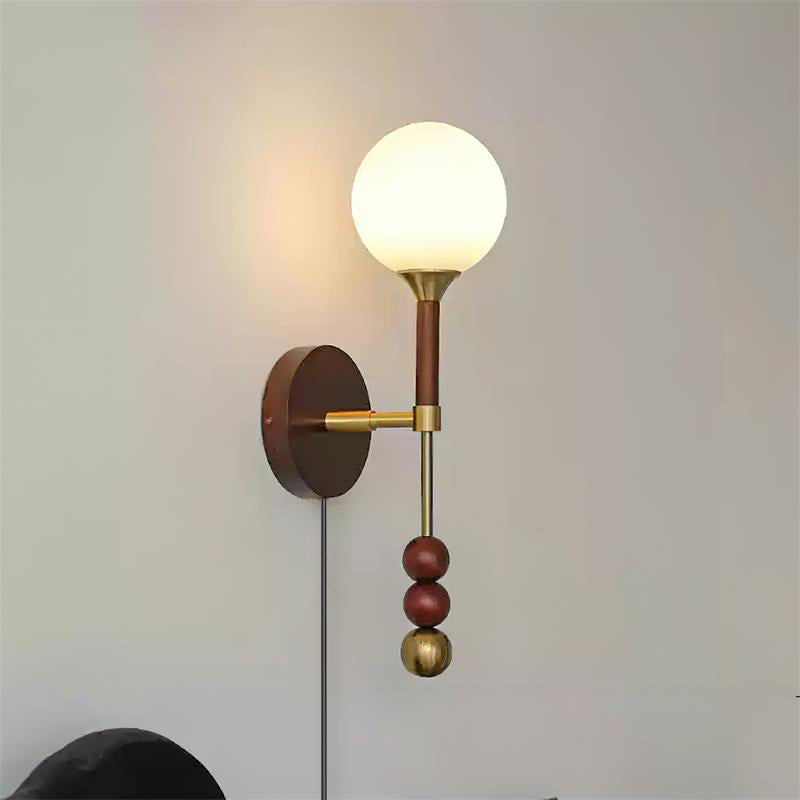 Lámpara de Pared Lolli con Diseño Escultural y Esfera de Vidrio Fosco – Ideal para Interiores Modernos 0