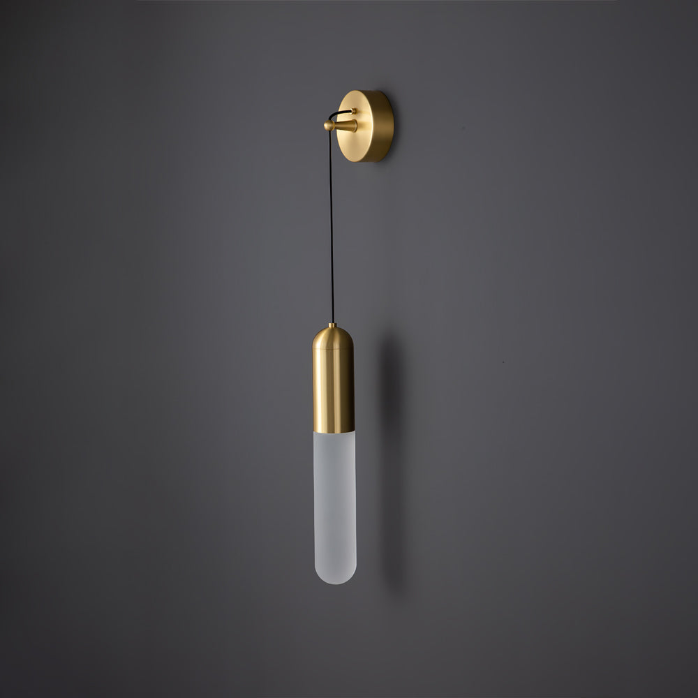 Lámpara de Pared Moderna Flume de Acrílico y Latón – Iluminación Interior Elegante 7