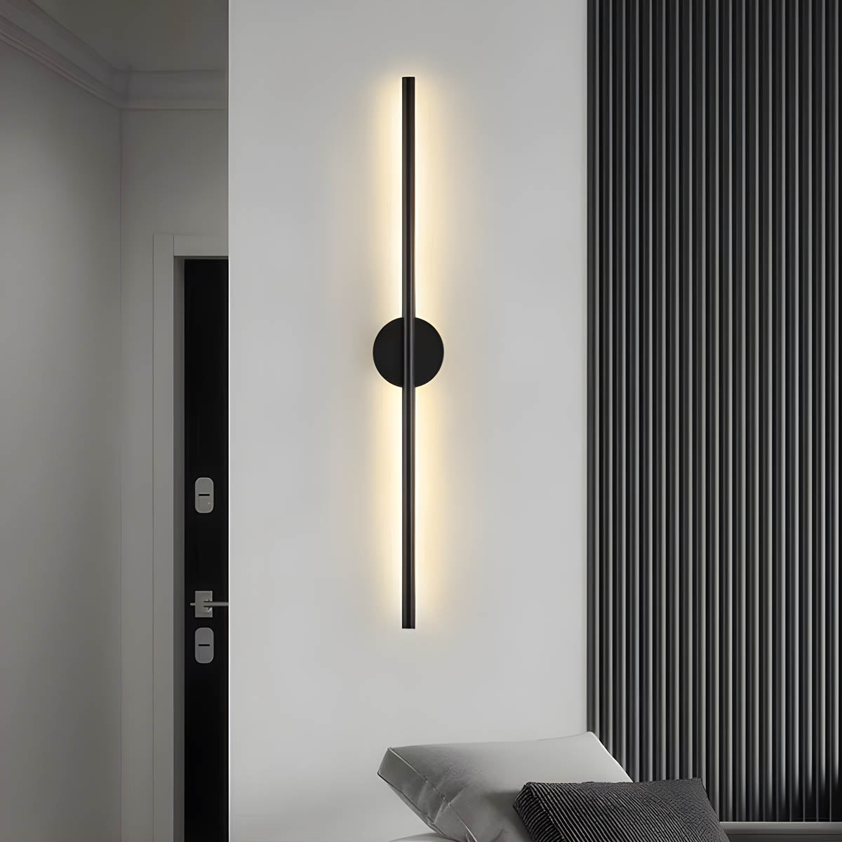 Lámpara de Pared Moderna Lance en Aluminio y Silicona, Aplique Pared Elegante para Iluminación Interior, Tamaños Disponibles 23.6 a 47 6
