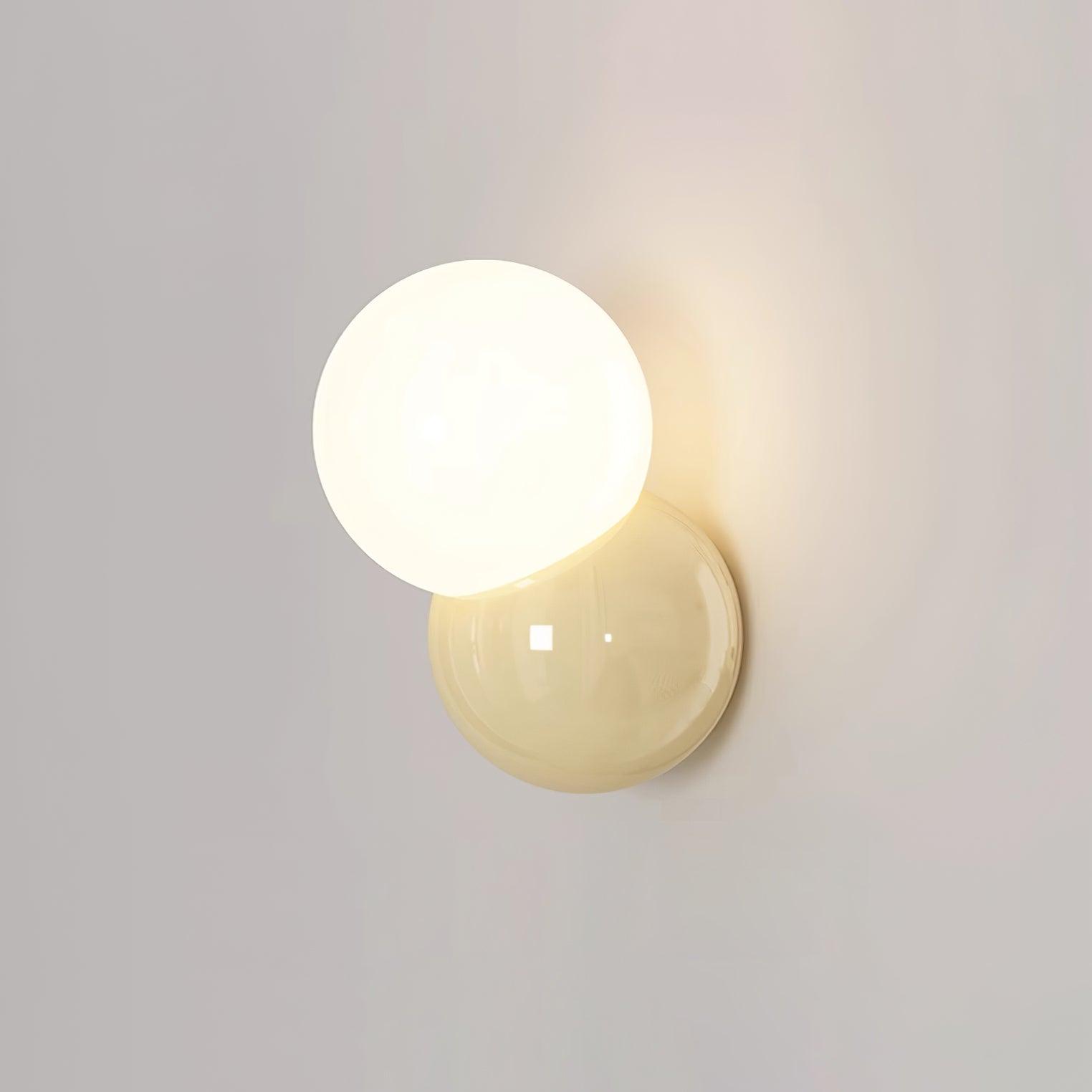 Lámpara de Pared Orbital de Metal y Acrílico – Estilo Elegante para Dormitorio 10