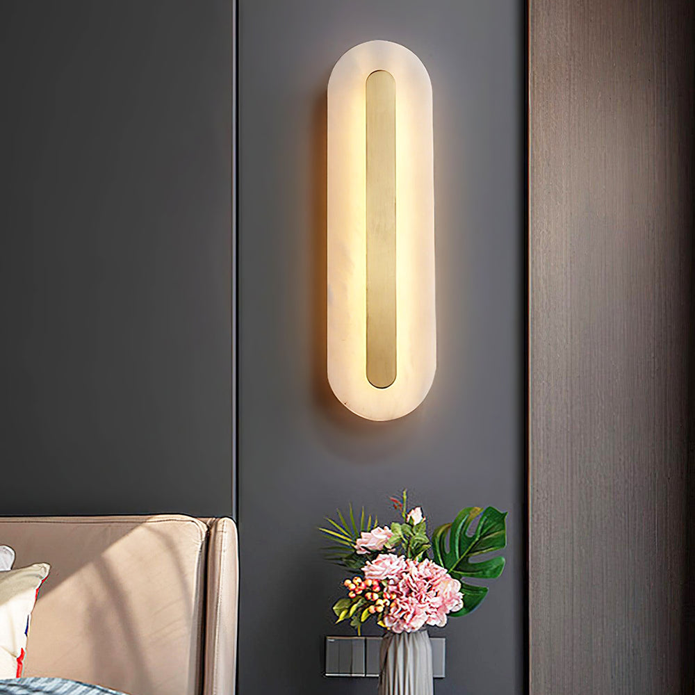 Lámpara de Pared Ovalada de Alabastro con Acabado Dorado – Iluminación Interior Elegante 2