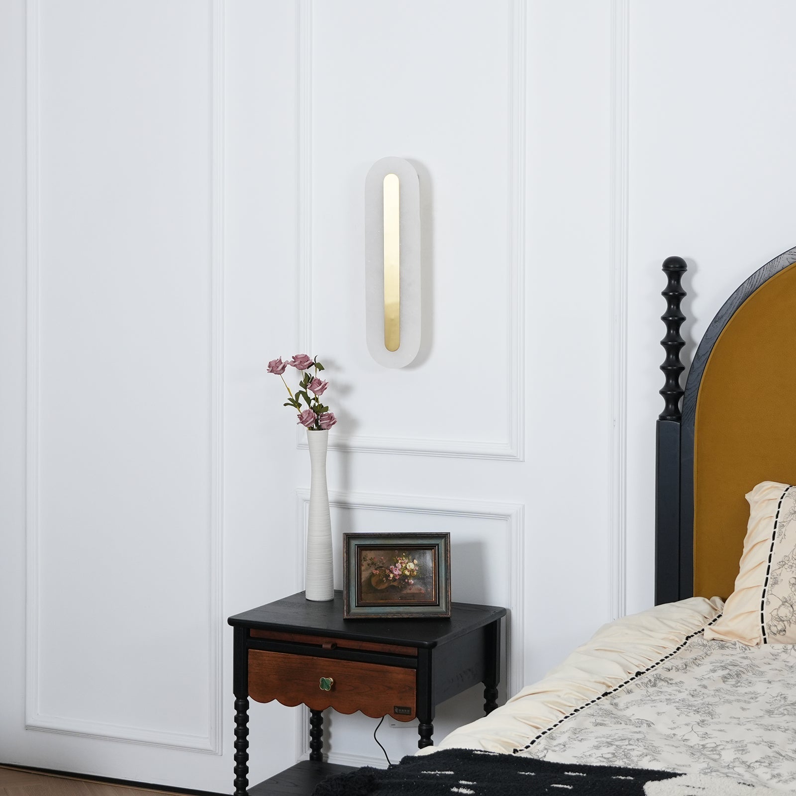 Lámpara de Pared Ovalada de Alabastro con Acabado Dorado – Iluminación Interior Elegante 7