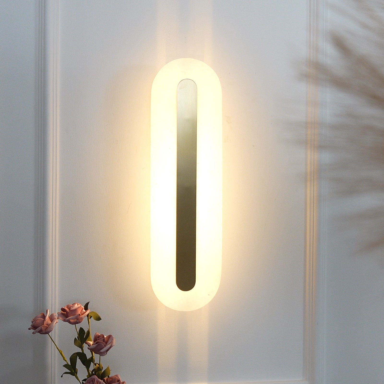 Lámpara de Pared Ovalada de Alabastro con Acabado Dorado – Iluminación Interior Elegante 8
