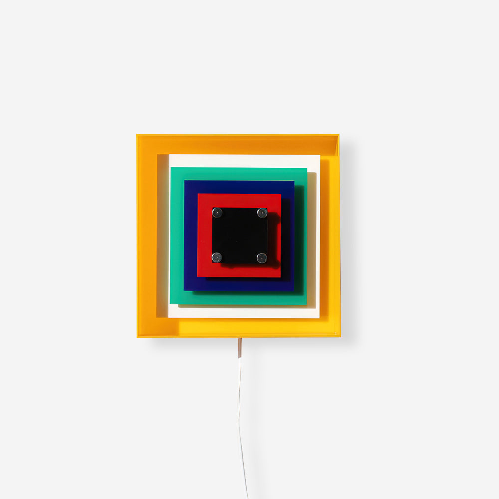 Lámpara de Pared Plug In con Diseño Geométrico en Acrílico – Varios Colores Disponibles 1