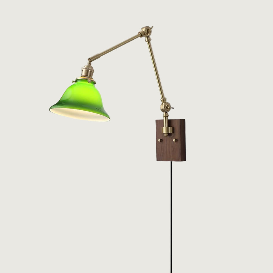 Lámpara de Pared con Brazo Oscilante de Estilo Clásico en Latón y Vidrio Verde o Blanco 1