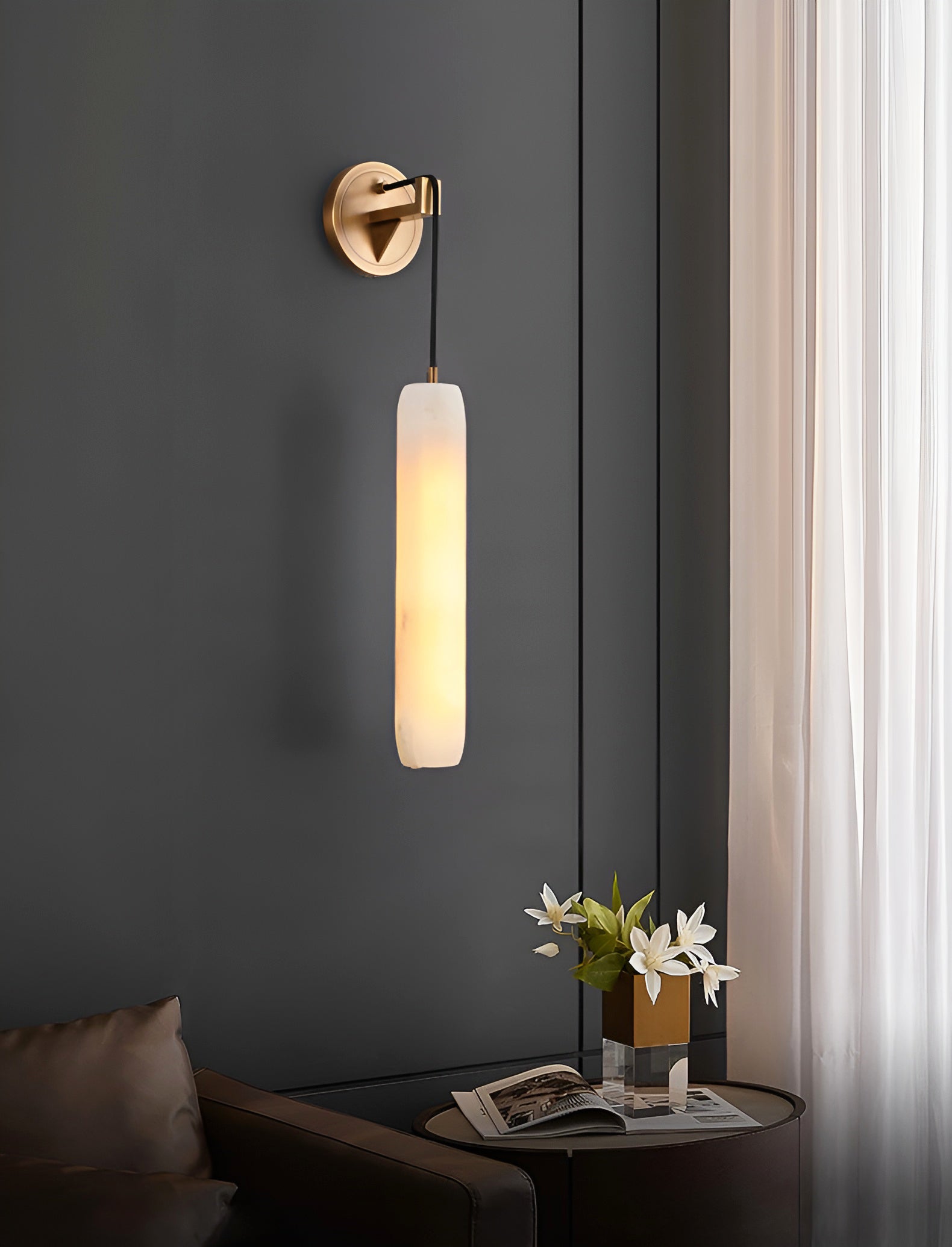 Lámpara de Pared de Alabastro en Forma de Fluta – Elegante Iluminación Interior 5