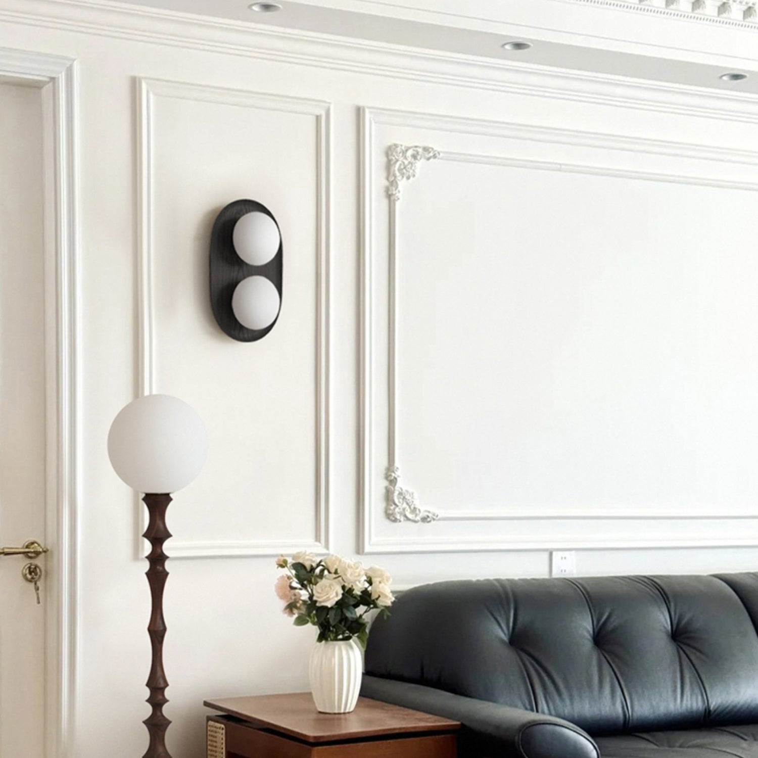 Lámpara de Pared de Madera Ovalada con Esferas de Vidrio Esmerilado – Estilo Retro 5