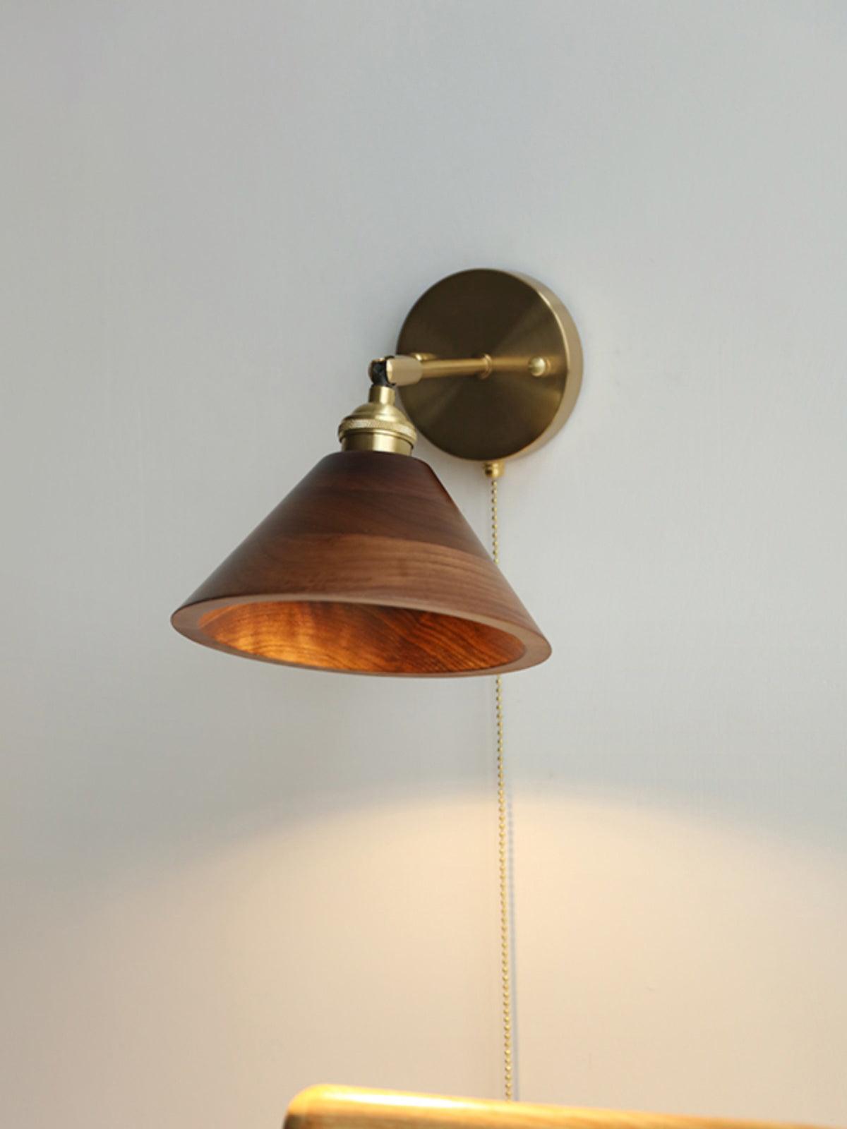 Lámpara de Pared de Madera Vintage con Diseño Moderno y Acabado en Nogal 2