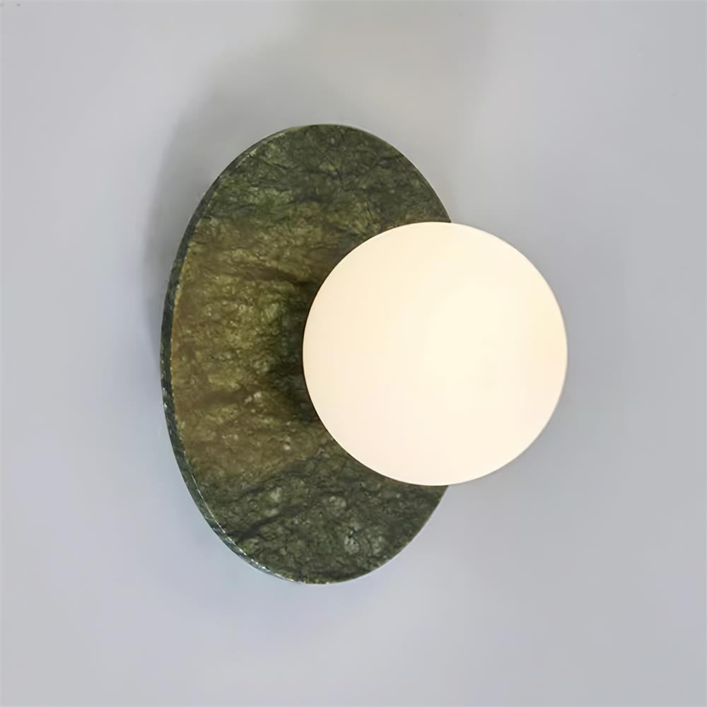 Lámpara de Pared de Mármol Verde con Esfera de Vidrio Opalino – Diseño Contemporáneo y Elegante 0