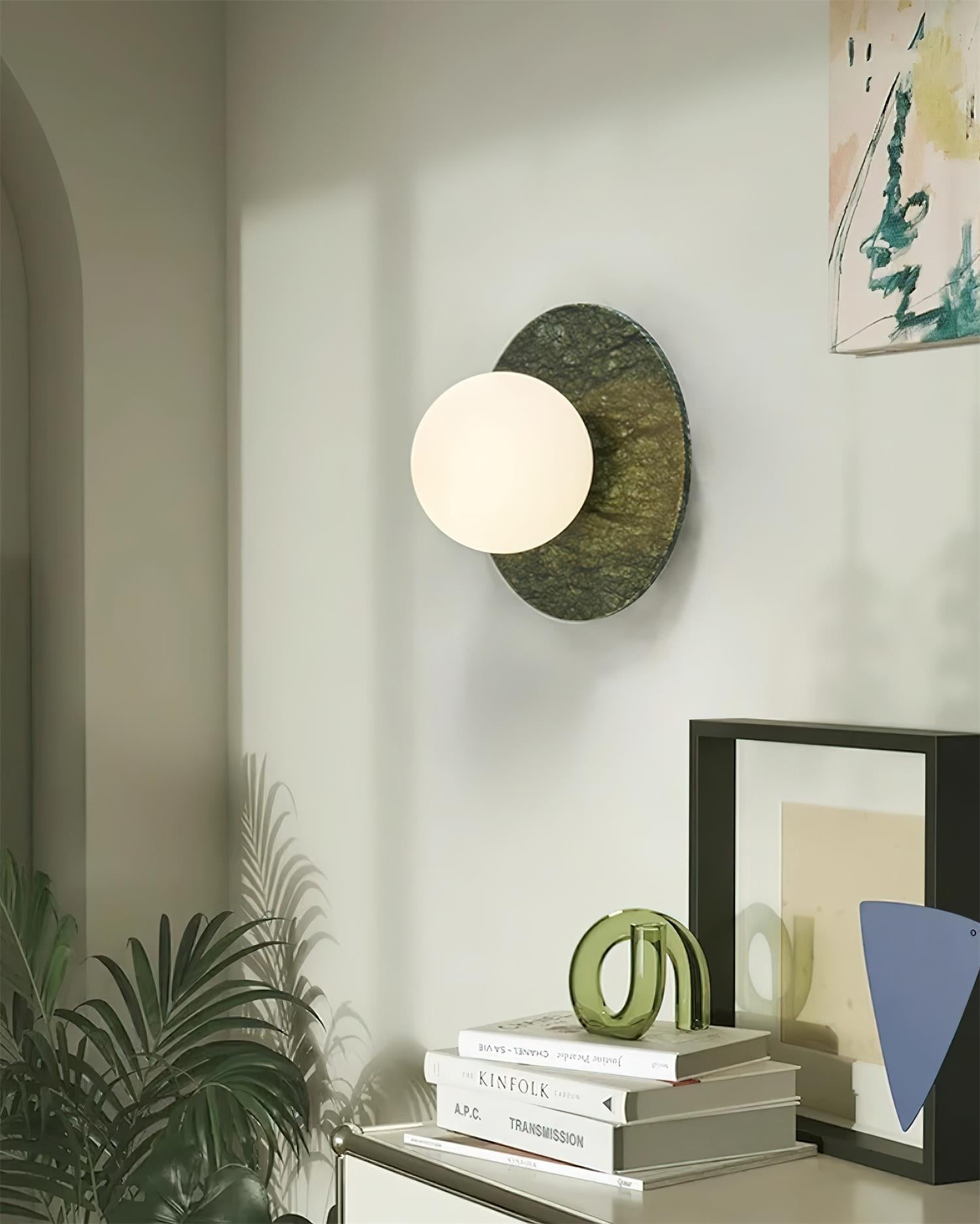 Lámpara de Pared de Mármol Verde con Esfera de Vidrio Opalino – Diseño Contemporáneo y Elegante 6