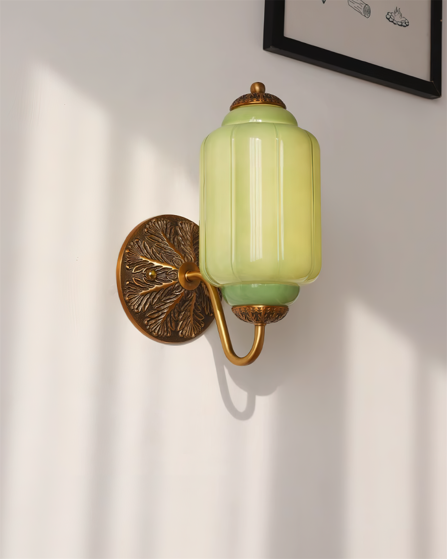 Lámpara de Pared de Vidrio Eloise con Diseño Vintage y Base Esculpida 4