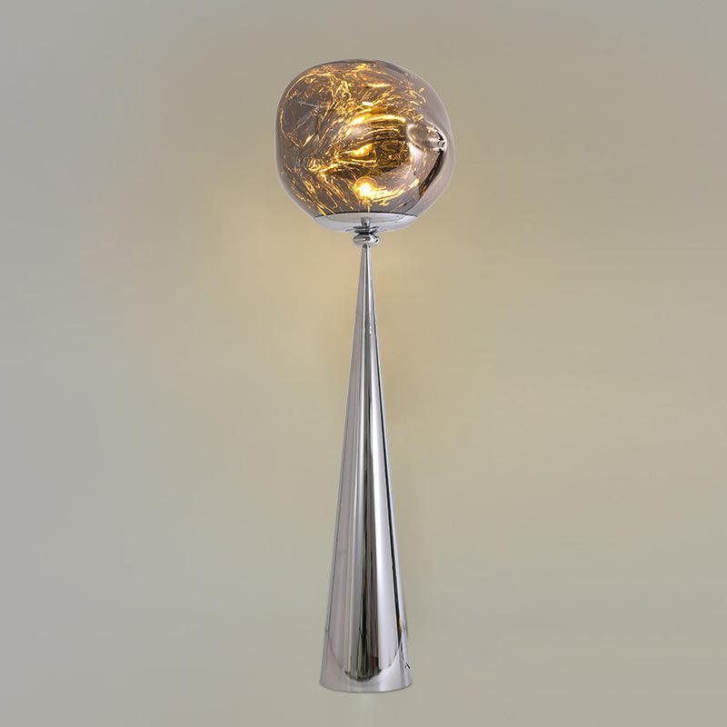 Lámpara de Pie Dorada Cone Lava con Efecto de Vidrio Fundido para Salón – Iluminación Moderna y Elegante 9