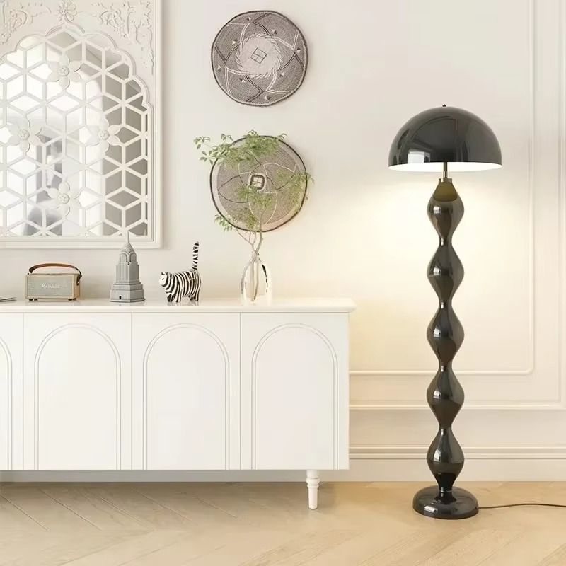 Lámpara de Pie Escandinava Moderna con Diseño Minimalista y Luz LED 0