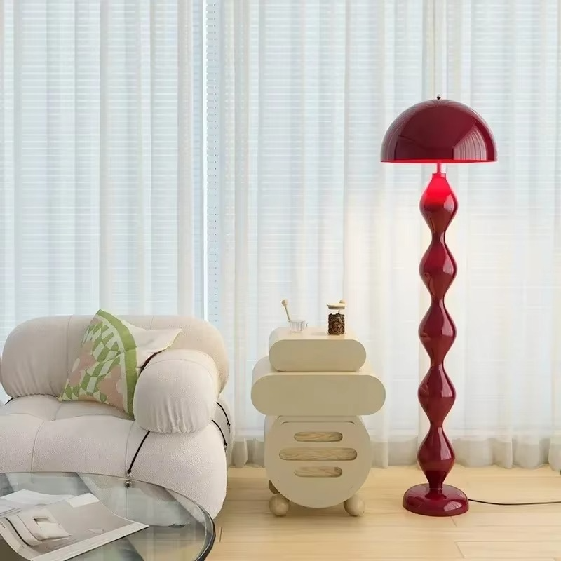 Lámpara de Pie Escandinava Moderna con Diseño Minimalista y Luz LED 3