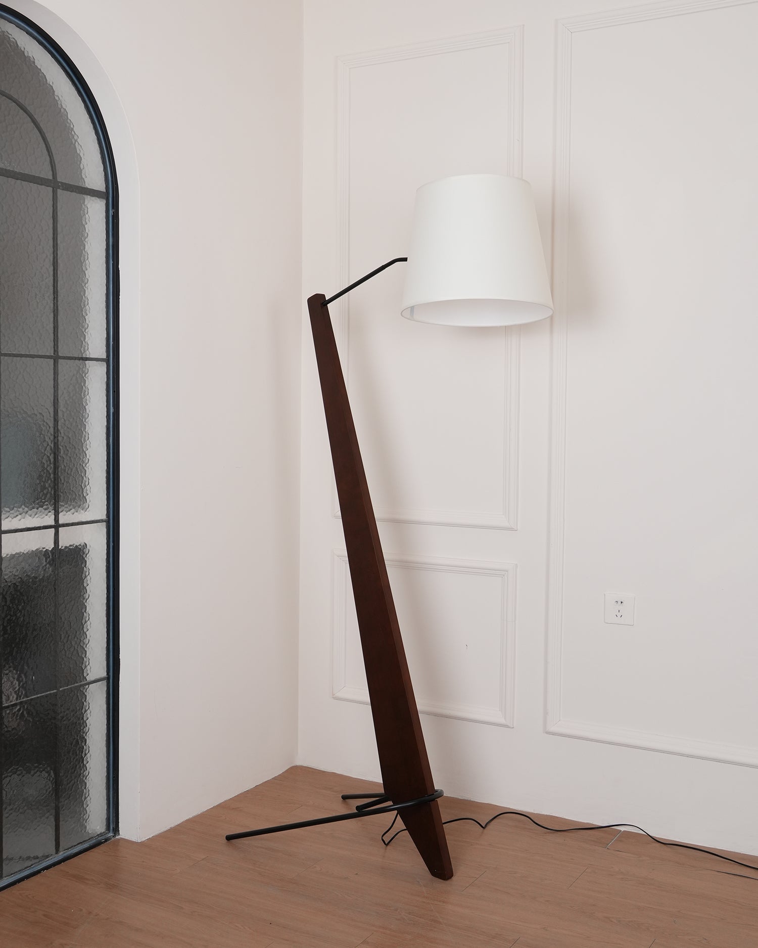 Lámpara de Pie Grande de Madera con Diseño Moderno para Salón – Iluminación Elegante y Funcional, 180 cm 4