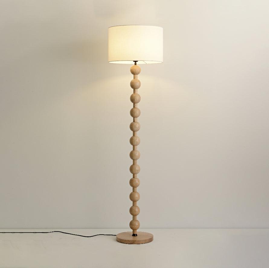 Lámpara de Pie Hugo Barbell de Madera y Metal con Acabado en Nogal y Ash 4
