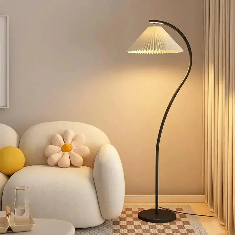Lámpara de Pie LED Moderna con Diseño Plegable y Luz Regulable – Ideal para Hogar y Oficina 3