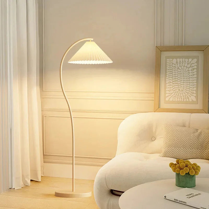 Lámpara de Pie LED Moderna con Diseño Plegable y Luz Regulable – Ideal para Hogar y Oficina 6