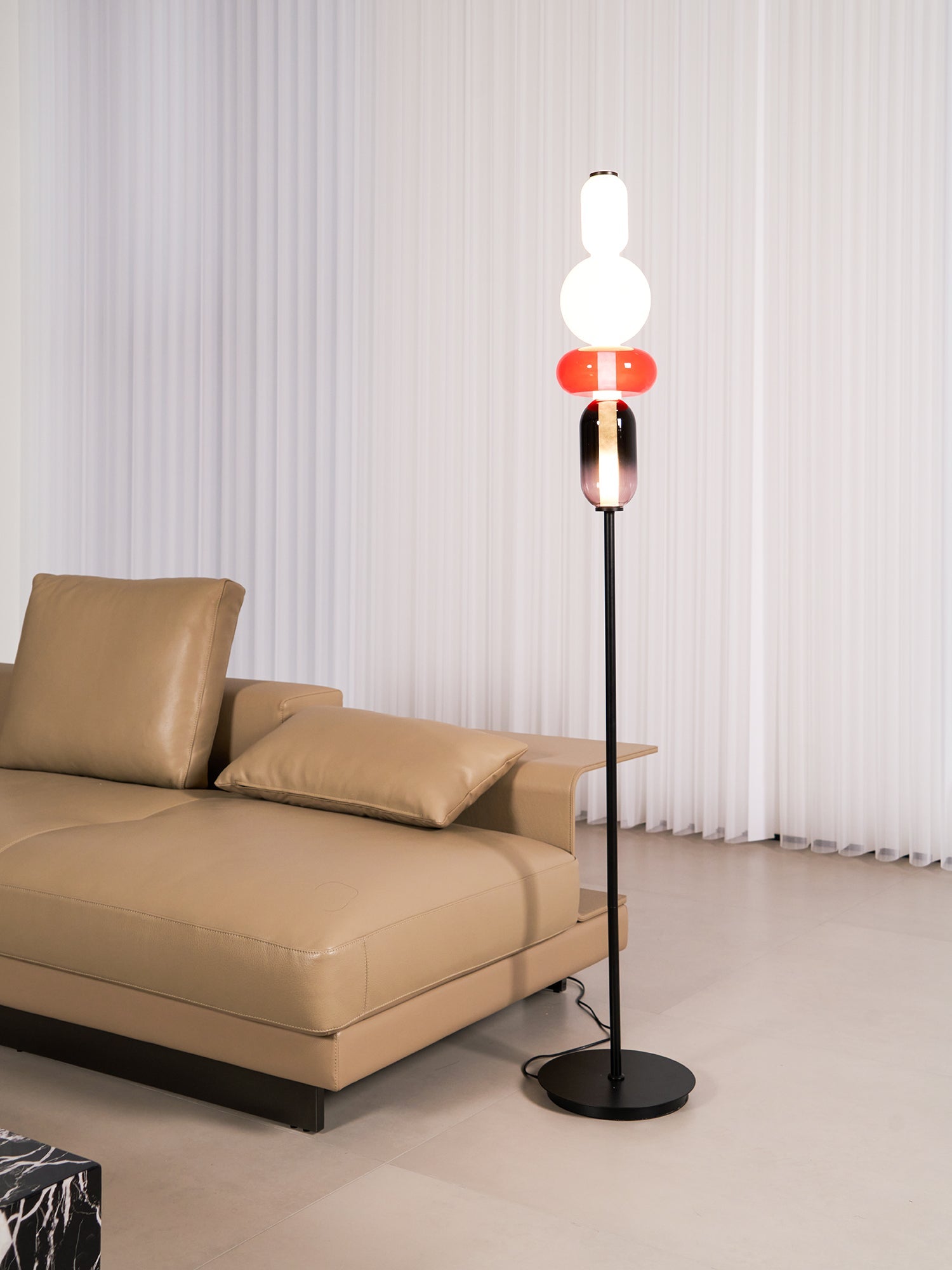 Lámpara de Pie LED Moderna de Cristal para Salón, Diseño Elegante, Altura Ajustable, Luz Cálida y Neutra, Ideal para Decoración Interior 6