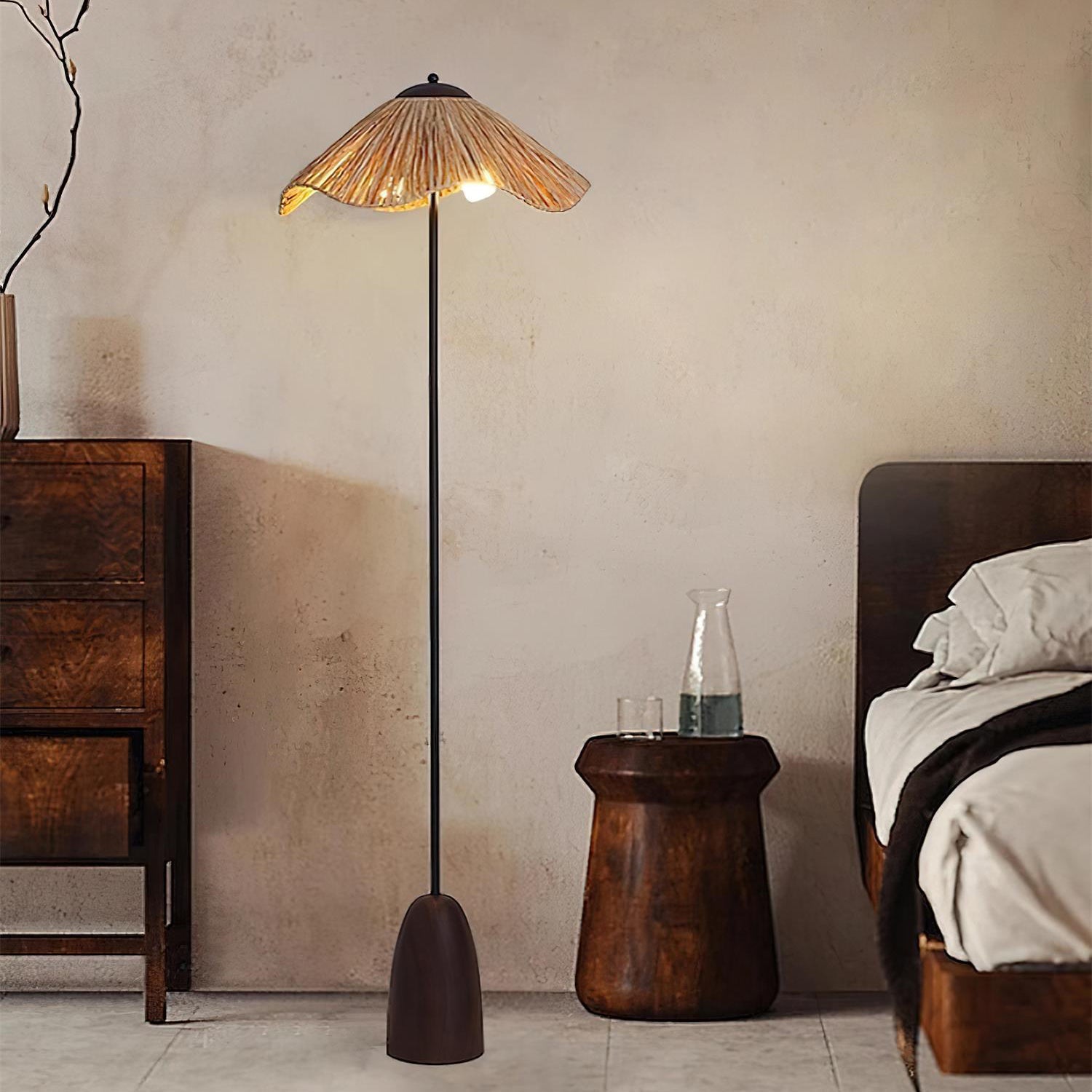 Lámpara de Pie Moderna con Pantalla de Raffia y Base de Madera - Diseño Elegante y Sofisticado 1