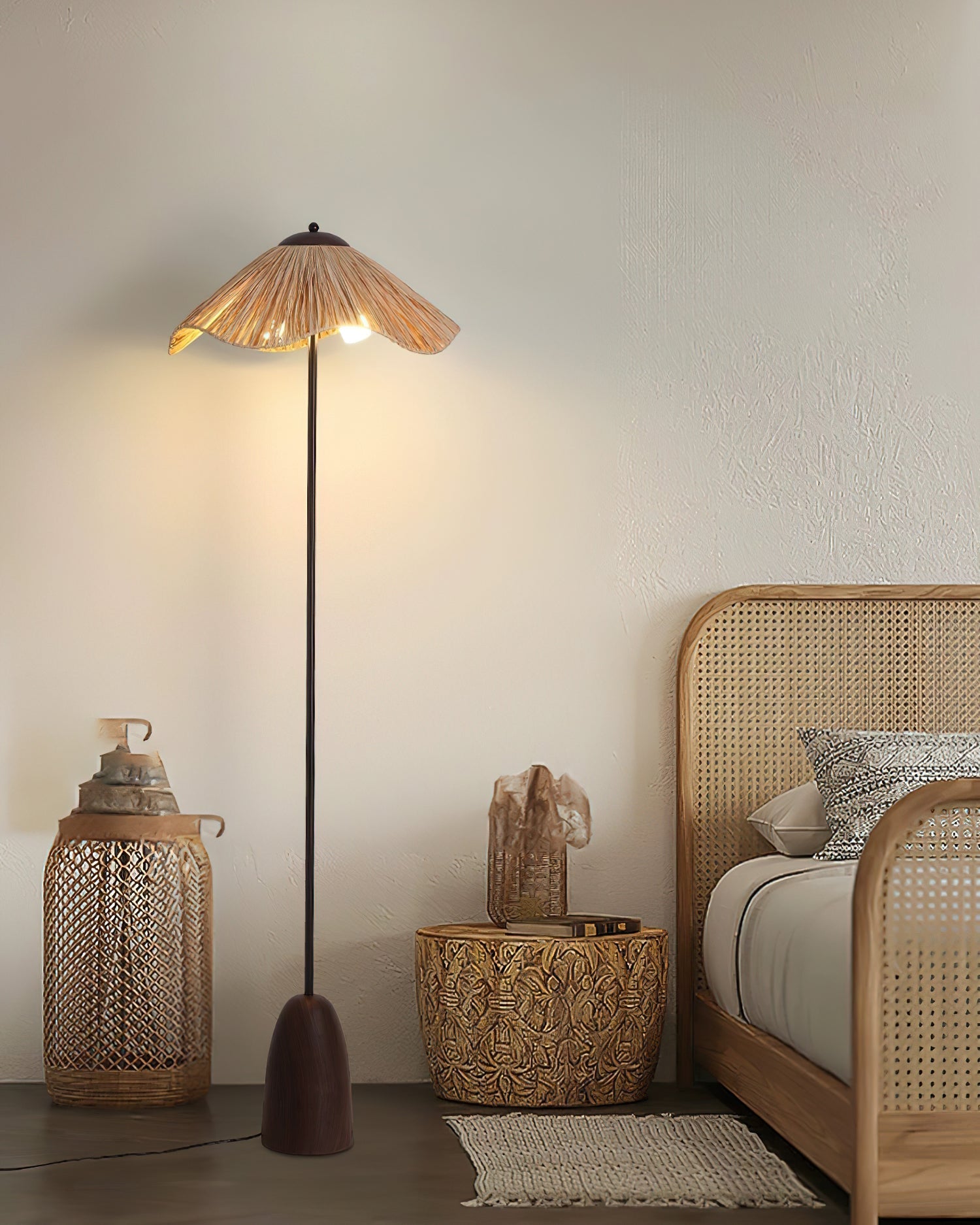 Lámpara de Pie Moderna con Pantalla de Raffia y Base de Madera - Diseño Elegante y Sofisticado 2