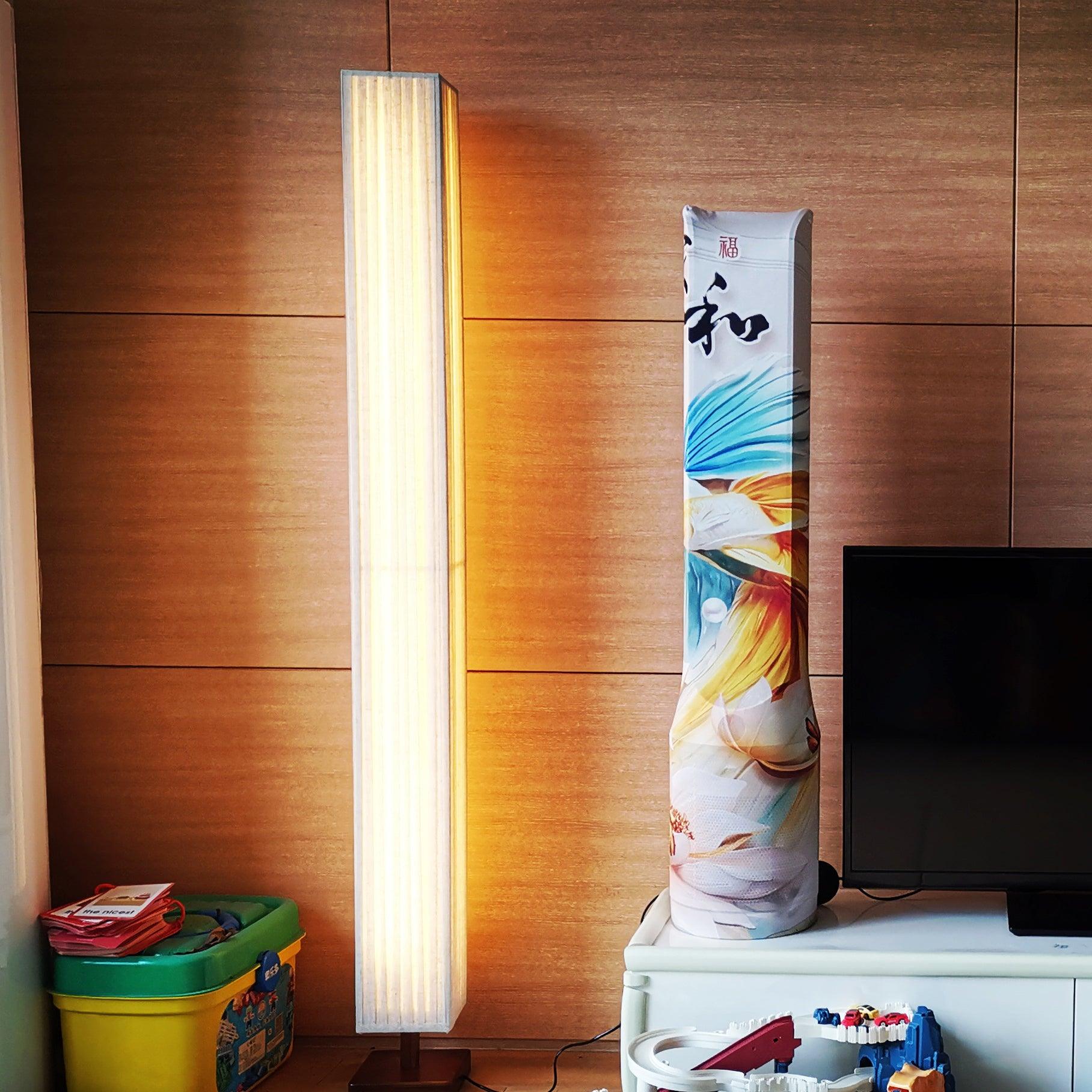 Lámpara de Pie Moderna de Madera con Pantalla Grande y Luz LED Integrada para Sala y Oficina, 120/160 cm 7