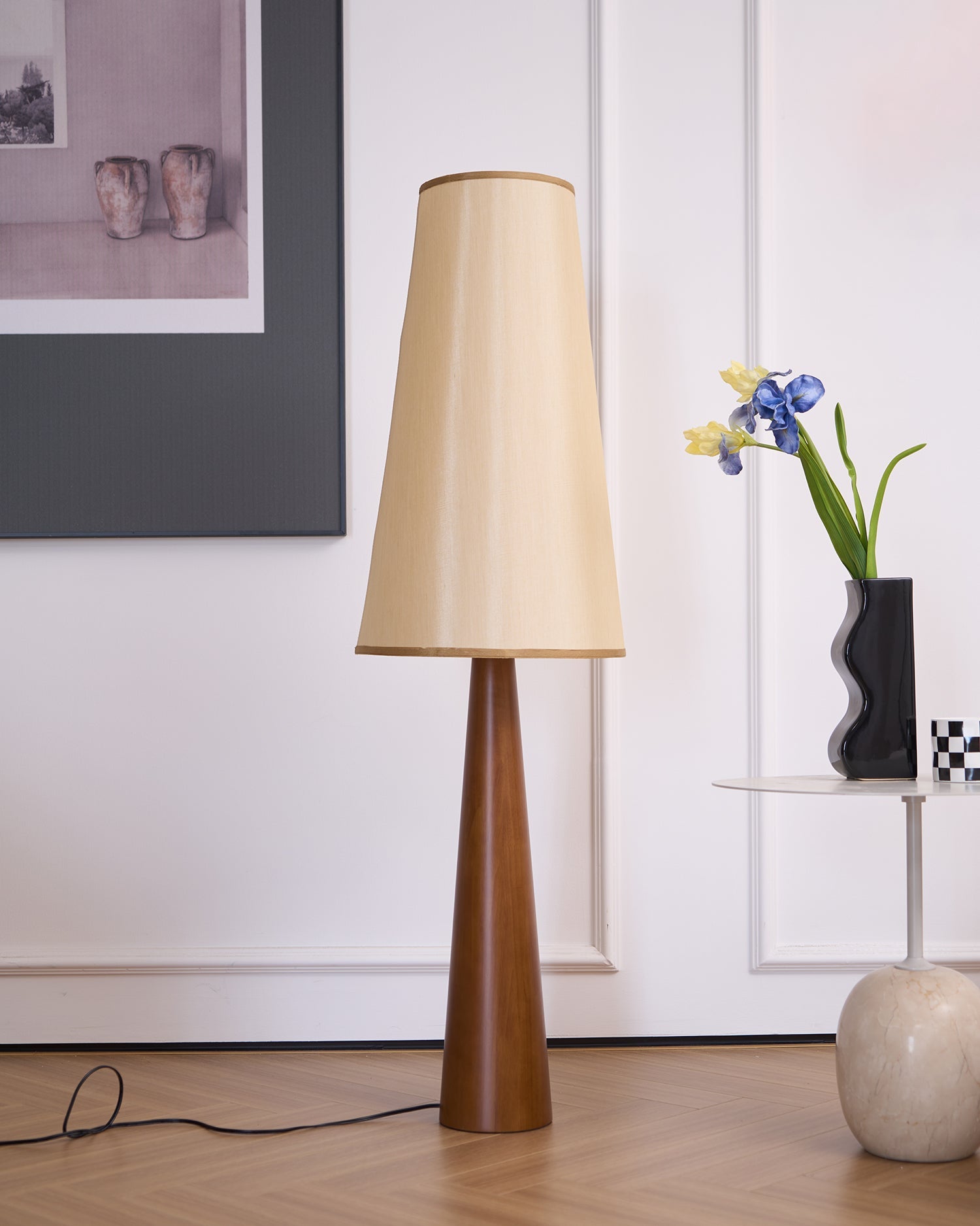 Lámpara de Pie Moderna de Madera con Pantalla de Tela – Diseño Elegante para Salón y Espacios Contemporáneos 7