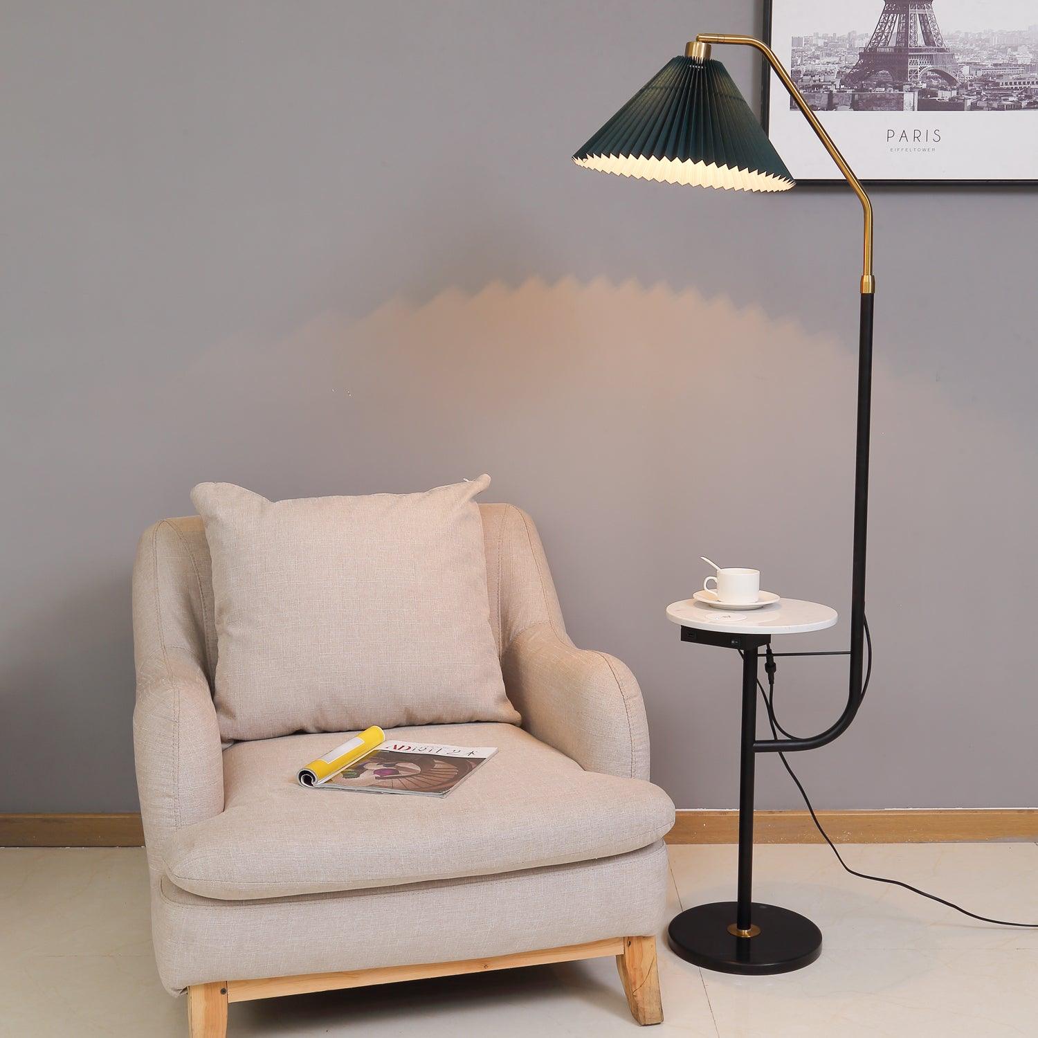 Lámpara de Pie Moderna de Metal y Mármol con Pantallas Beige y Verde – Diseño Elegante y Funcional 2