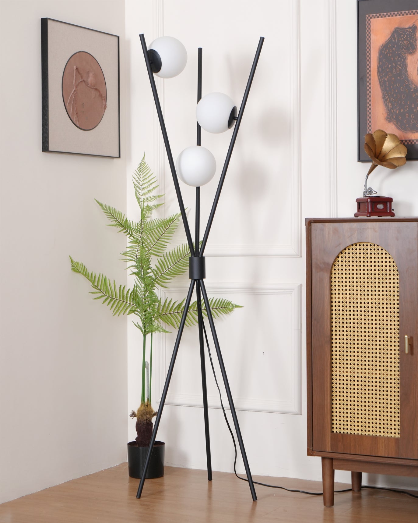 Lámpara de Pie Moderna de Metal y Vidrio con Bombilla LED – 165 cm, Acabado Negro y Pantalla Blanca 3