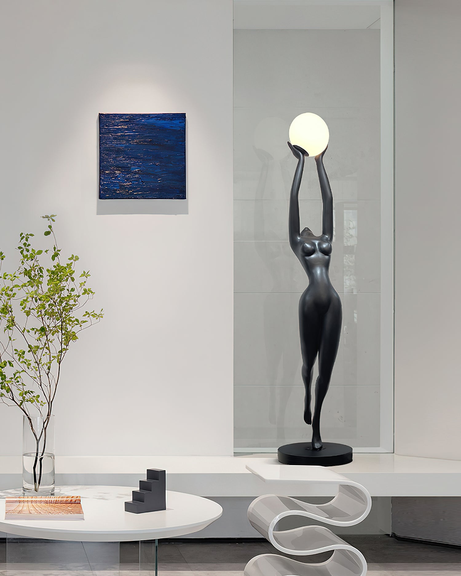 Lámpara de Pie Negra Escultural Moderna de Resina y Vidrio para Salón – Ideal para Iluminación Interior 7