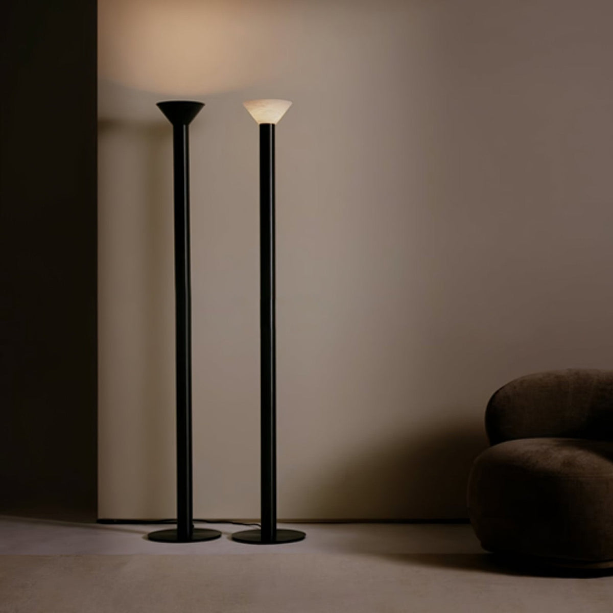 Selro - Lámpara de Pie Negra Moderna de 175 cm con Pantalla de Alabastro – Ideal para Salón y Espacios Amplios