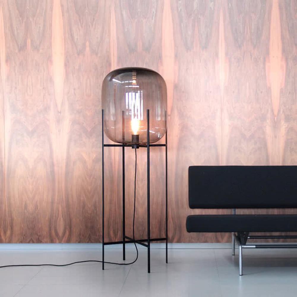 Quile - Lámpara de Pie de Vidrio Soplado a Mano con Base de Metal – Disponible en Varios Colores