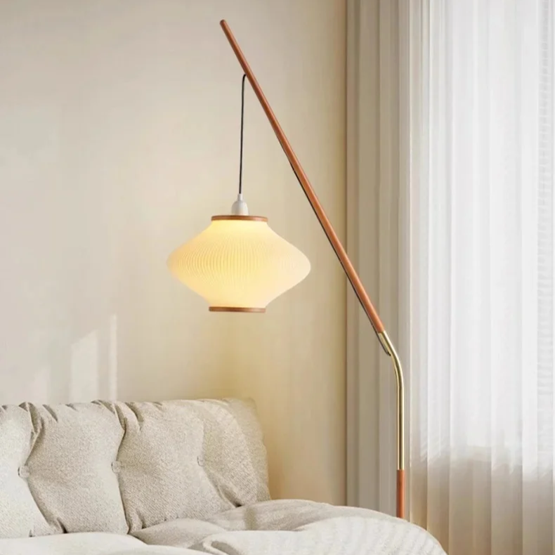 Lámpara de Pie de Estilo Medieval con Pantalla de Tela y Brazo de Madera – Ideal para Iluminar Espacios Acogedores 7
