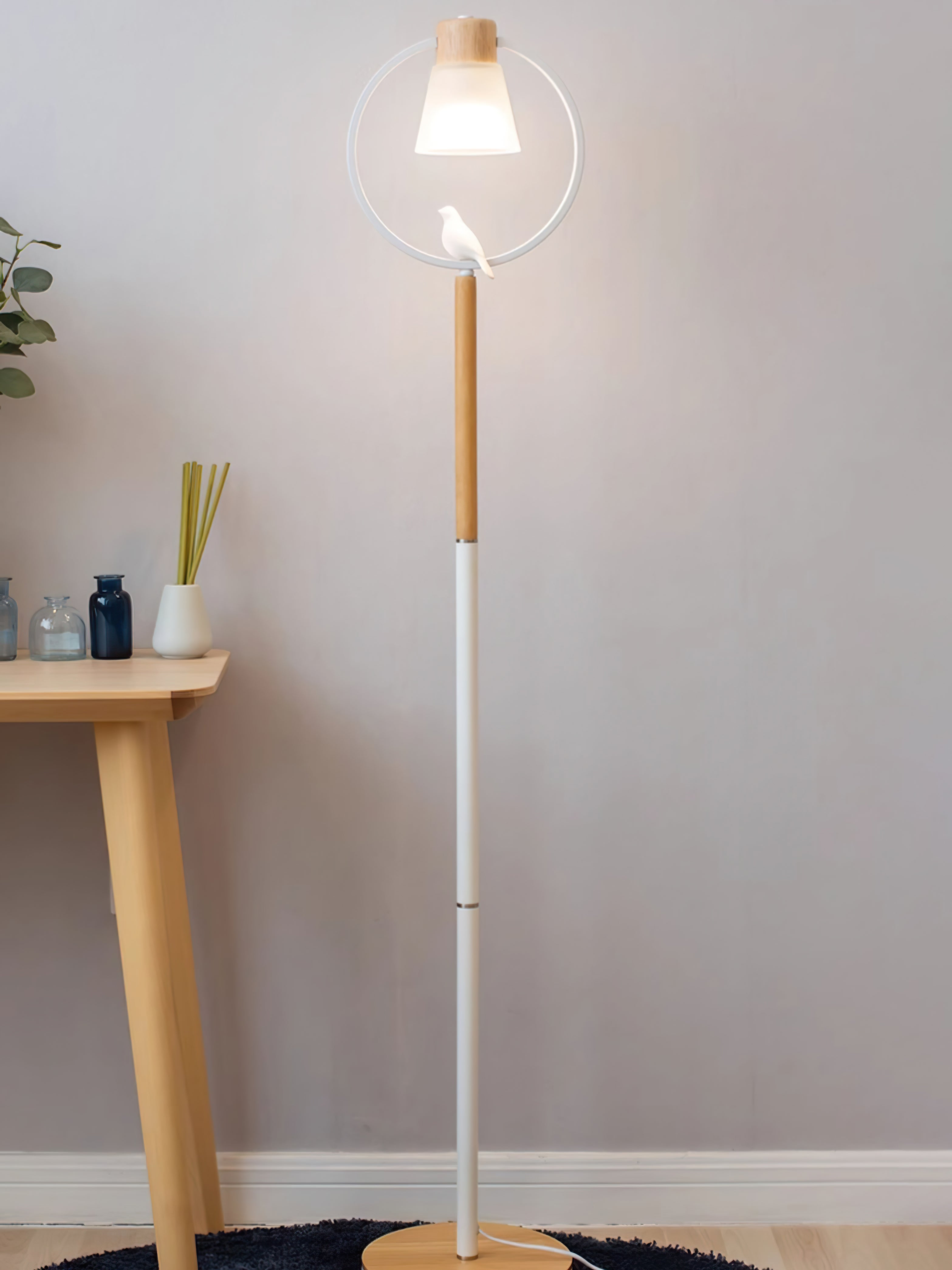 Lámpara de Pie de Madera en Forma de Cono con Pantalla de Vidrio – Diseño Moderno y Elegante 5