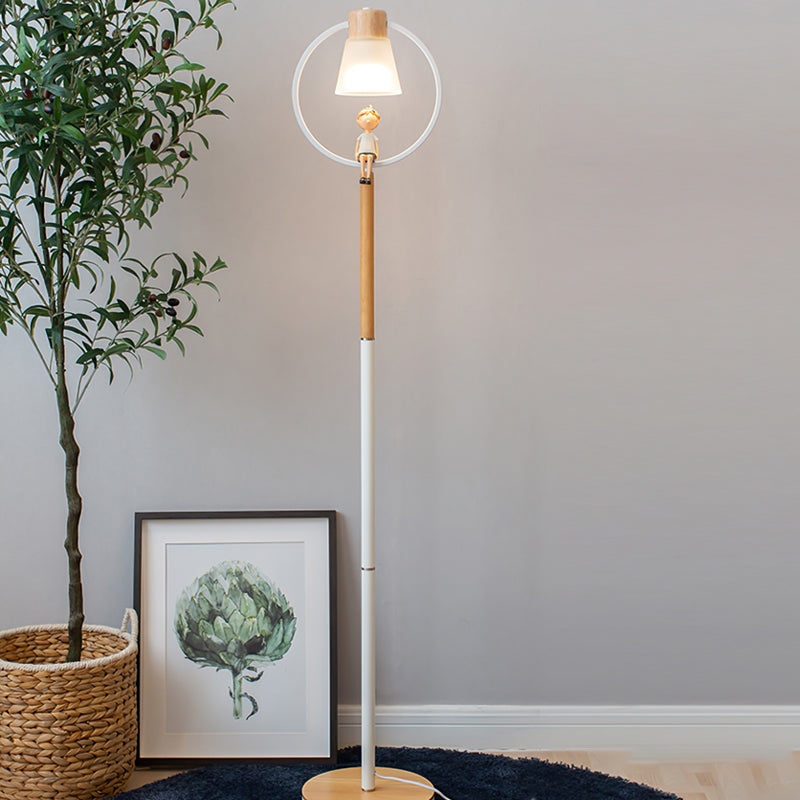 Lámpara de Pie de Madera en Forma de Cono con Pantalla de Vidrio – Diseño Moderno y Elegante 9