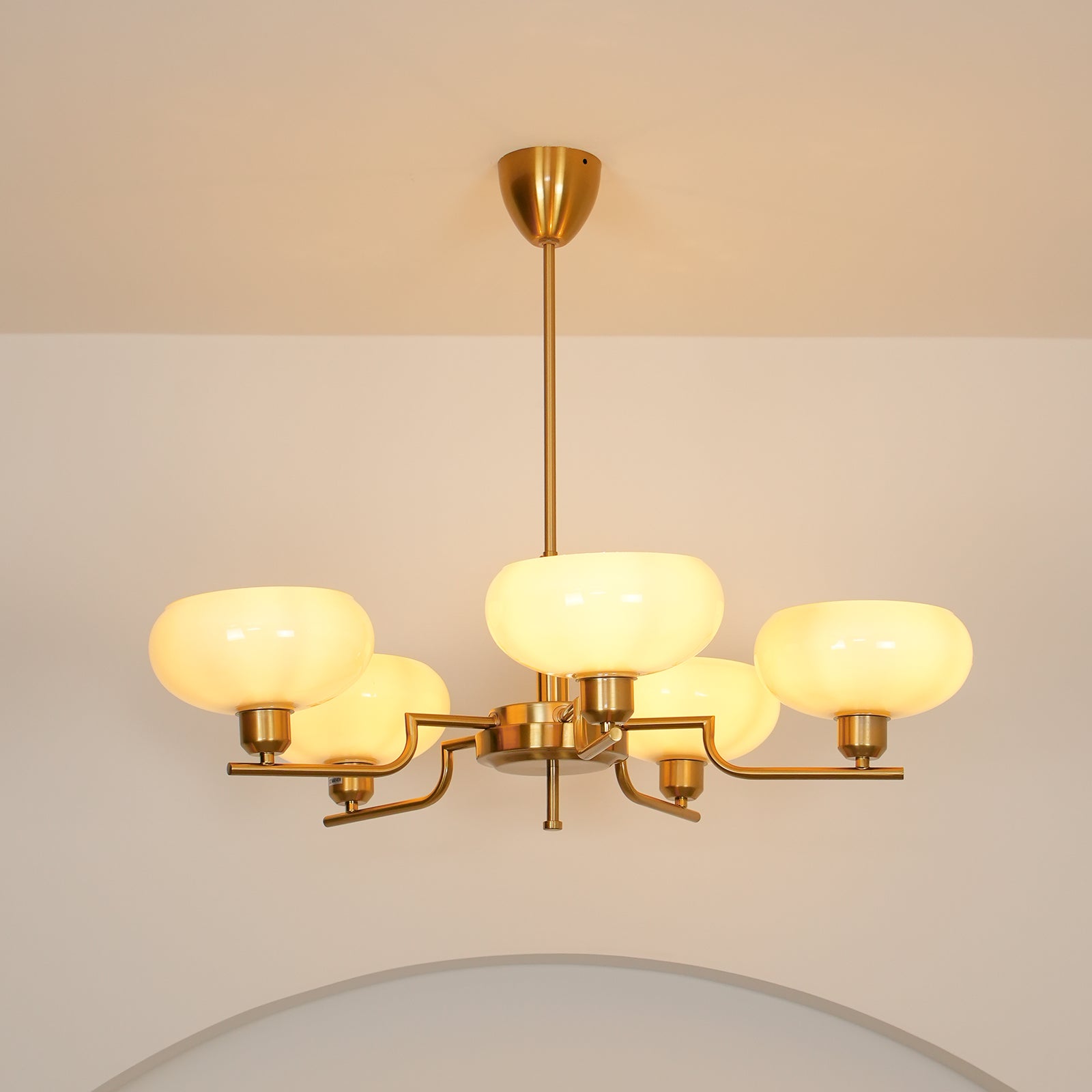 Lámpara de Techo Moderna Puja con Esferas de Vidrio – 3 y 5 Cabezas, Compatible con Bombillas LED y Edison 5
