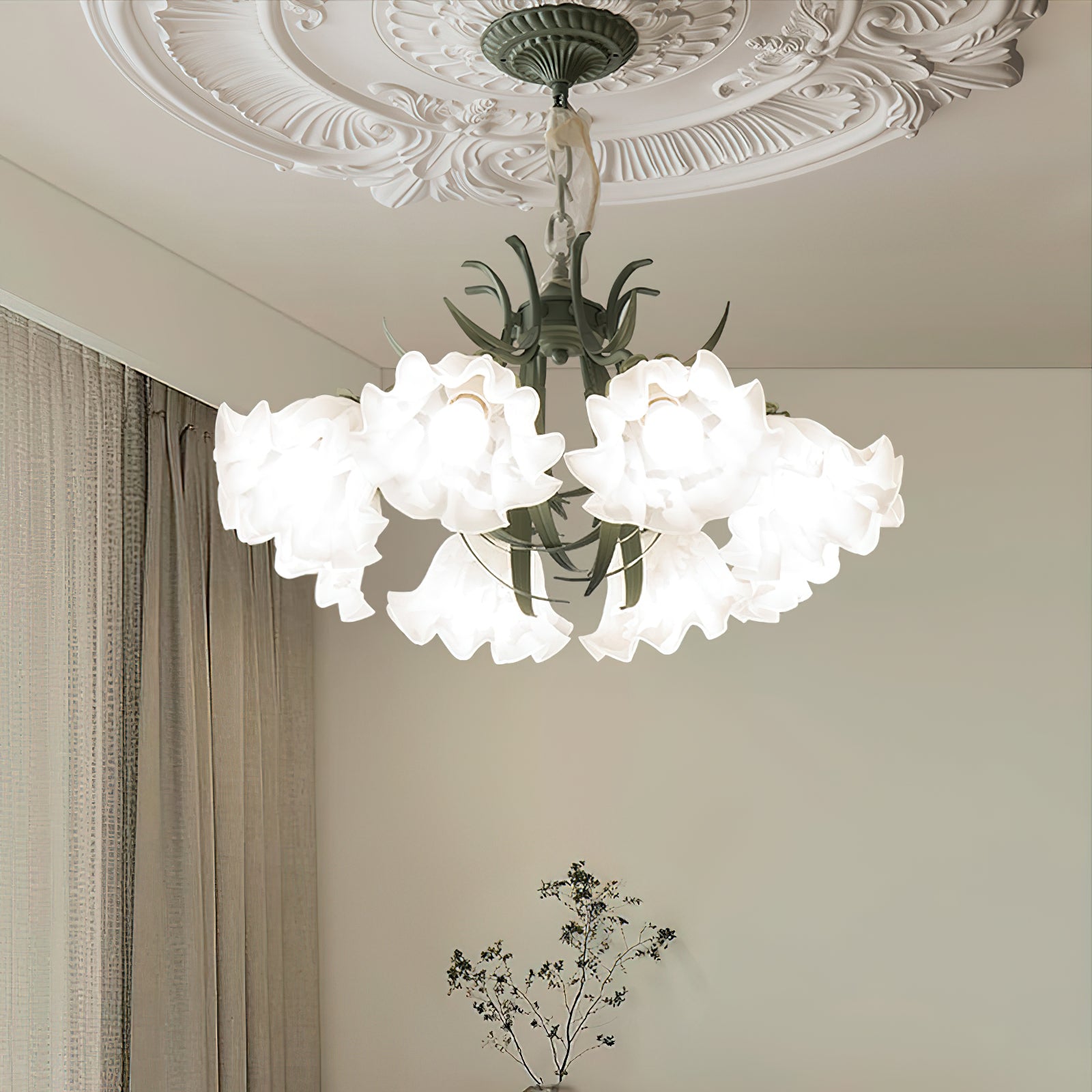 Lámpara de Techo de Metal con Diseño de Lirio de los Valles – Iluminación Romántica para Interiores, 3, 5 y 8 Cabezas 8