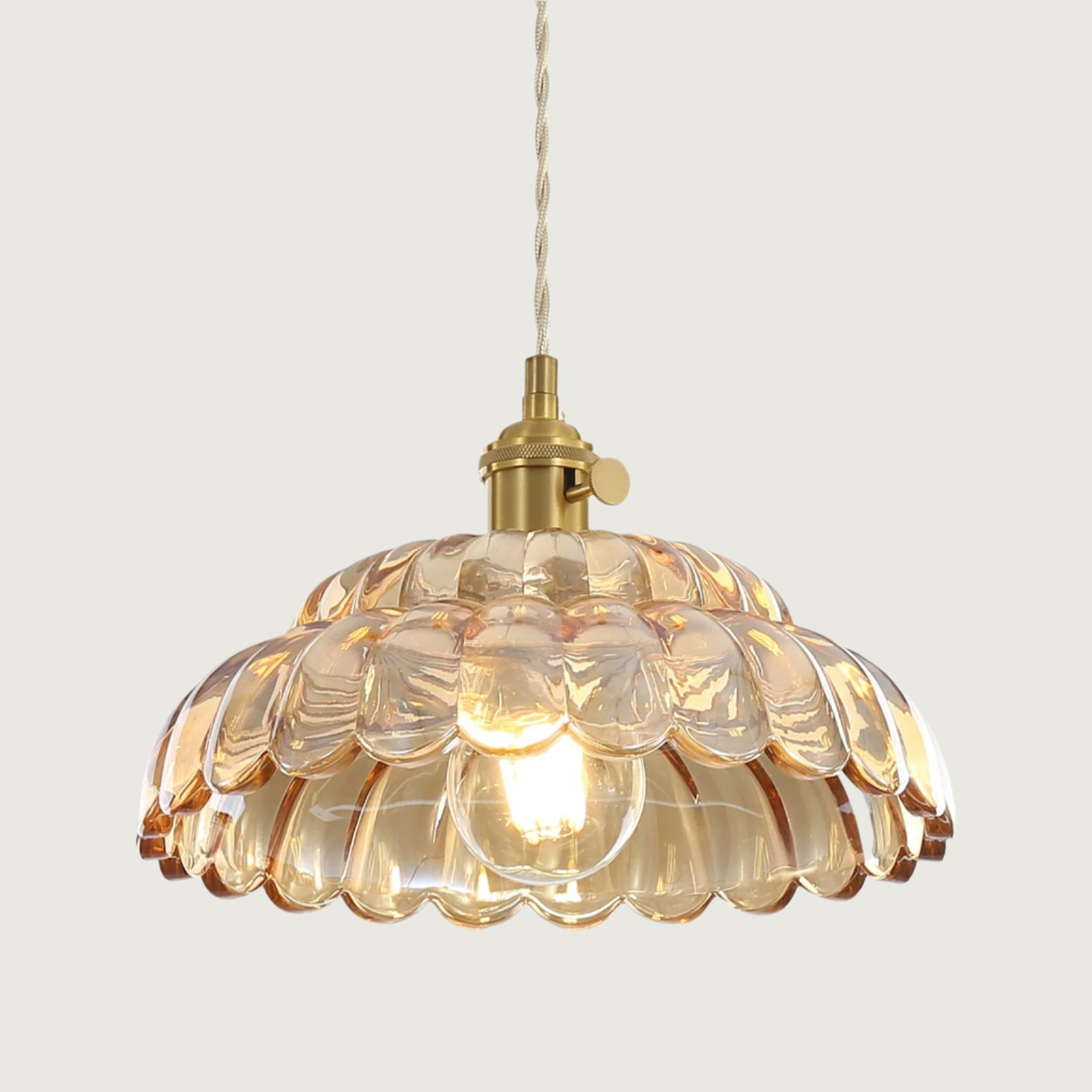 Lámparas Colgantes de Vidrio y Cobre Modernas para Iluminar Espacios 6
