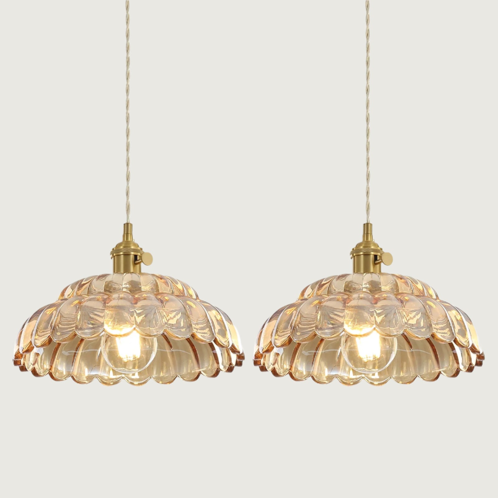 Lámparas Colgantes de Vidrio y Cobre Modernas para Iluminar Espacios 7