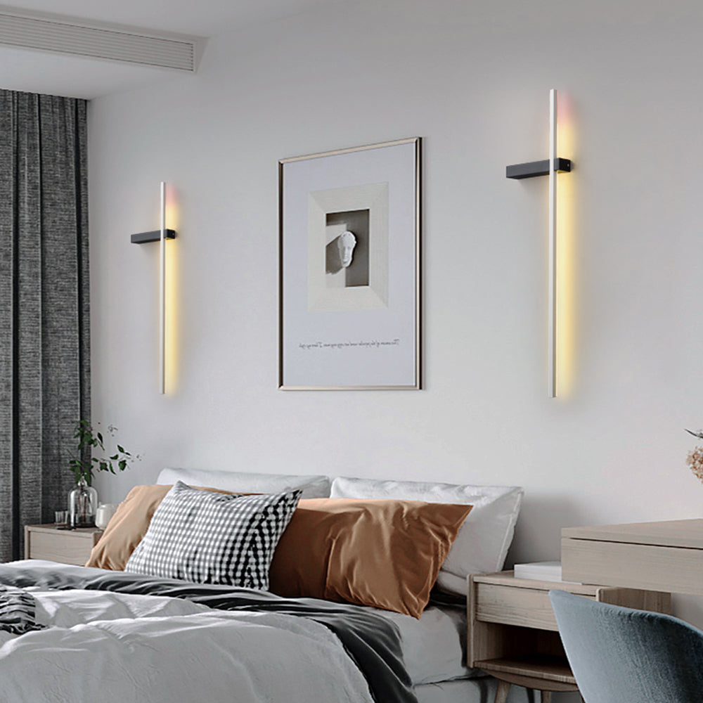 Prisma: Aplique de Pared Multicolor de Diseño Lineal en Metal y Acrílico